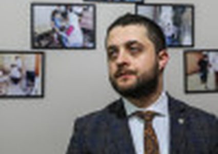 وفد أطباء أتراك يزور غزة لإجراء عمليات جراحية