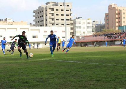 خدمات رفح يقفز للصدارة والهلال يغرق "البحرية" بثلاثية