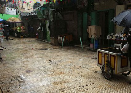 اجواء المنخفض الجوي في مدينة نابلس