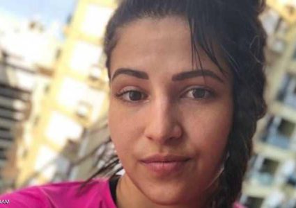 "المرأة الحديدية البرازيلية" تلقن لصا درسا لن ينساه