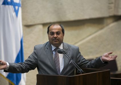 الكنيست تصادق على انفصال الطيبي عن "المشتركة"