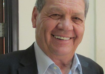 فتوح يطلع مسؤول مقاطعة قويتشو الصينية على تطورات الأوضاع