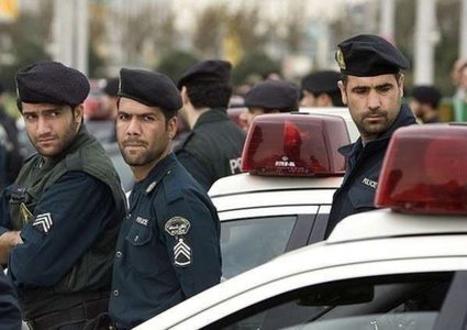 مقتل ضابط إيراني على يد مسلحين اثنين مجهولين