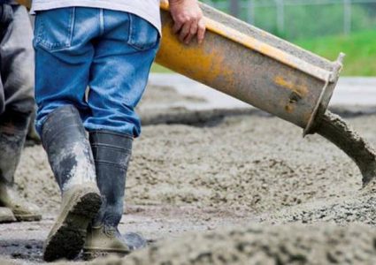 المواصفات تدعو المواطنين لتجنب صب الباطون في الأجواء الباردة