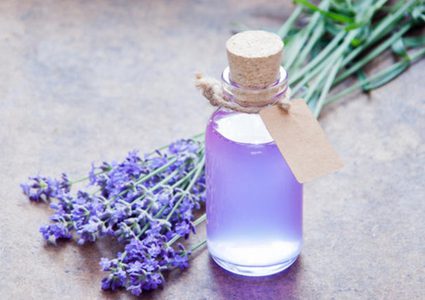 8 وصفات طبيعية للتخلص من الصداع النصفي