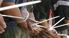 قضاة عراقيون: عصابات تتاجر بالفتيات عبر «فيسبوك»