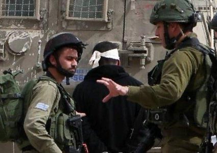 الأسير الشلالدة: الاحتلال ترك والدي ينزف لمدة ساعتين