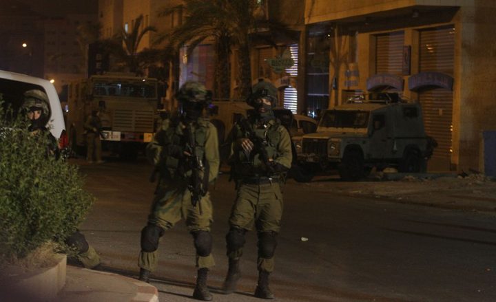 الاحتلال يعتقل مسنا بعد ضربه من قبل مستوطنين جنوب الخليل