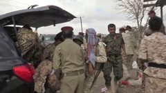 اليمن.. إصابة 10 عسكريين بينهم قادة في استهداف عرضا عسكريا