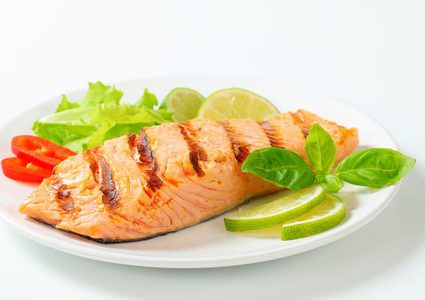 ماذا يحدث عندما تتناول الأسماك يومياً؟