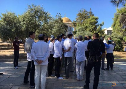 مستوطنون يقتحمون المسجد الاقصى