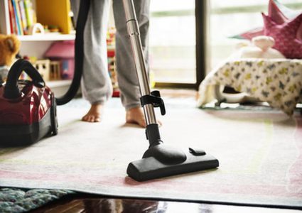 4 نصائح لتنظيف منزلك بالكامل في أقل وقت