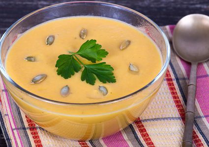 هذا الحساء يقيك من السرطان ويكسبك الدفء في الشتاء