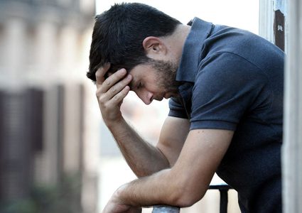 اكتشفي علامات وأعراض الاكتئاب سريعًا