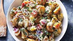 سلطة البطاطس بدبس الرمان