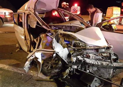 7 اصابات احداها وصفت بالخطيرة في حادث تصادم مركبتين بأريحا
