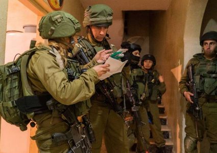 حملة مداهمات واعتقالات بالضفة