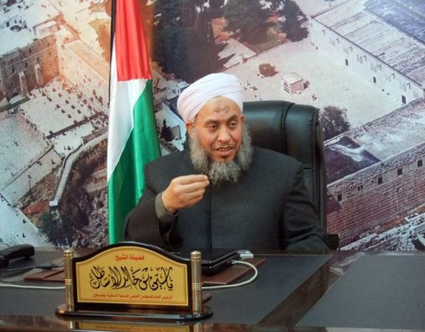 الأسطل: ليس المال ما يأتينا بالكرامة بل هي ما تأتينا بالمال