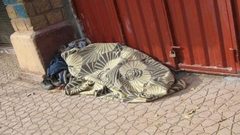غضب لوفاة مصرية "من البرد".. ومسؤول يكذب الواقعة