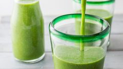 عصير المانجو والأناناس الصحي