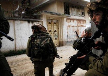 الاحتلال يوزع منشورات تهدد المواطنين في بلدة تقوع