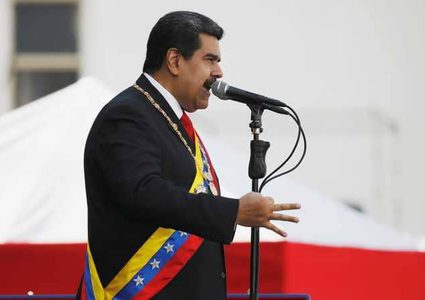 واشنطن تدعو إلى الإطاحة "دستوريا" برئيس فنزويلا