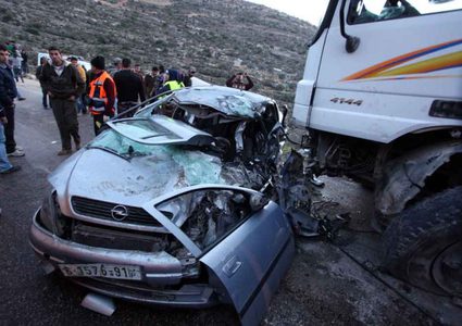 مصرع سيدة وإصابة آخر بحادث تصادم غرب رام الله