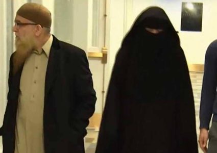 أمريكا..  مستشفى يمنع عائلة من رؤية حفيدها بسبب اسلامهم !