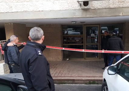 العثور على جثتي زوجين مسنين في شقتهم بالقدس