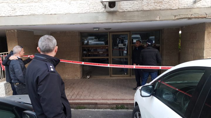 العثور على جثتي زوجين مسنين في شقتهم بالقدس