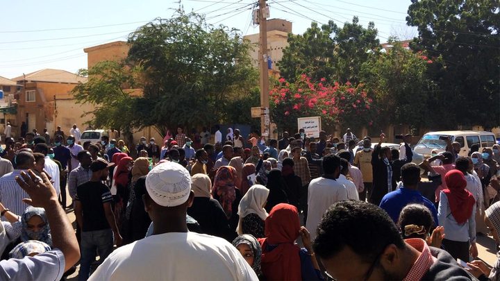 في أسبوعها الرابع.. احتجاجات السودان تتوسع إلى دارفور