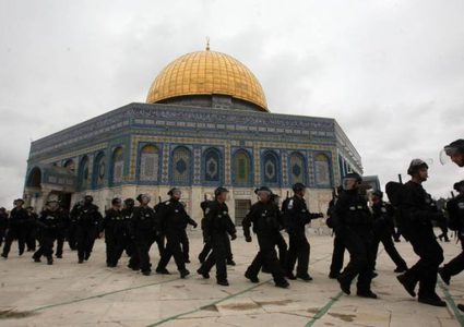 الاحتلال يواصل حصاره لمسجد قبة الصخرة