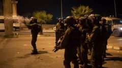 الاحتلال يقتحم شرق قلقيلية والشبان يرشقونه بزجاجات حارقة