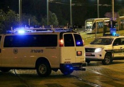 مستوطن يدهس فلسطينيا شمال القدس