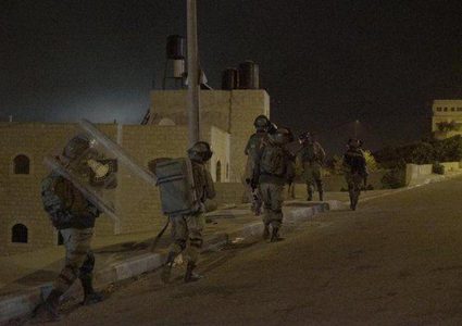 الاحتلال يقتحم حي الطيرة في مدينة رام الله