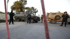 مستوطنون يغلقون المدخل الغربي لبلدة تقوع في بيت لحم