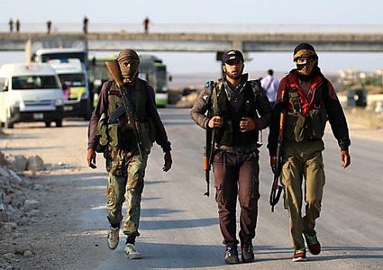 اعتراف اسرائيلي بتزويد الجماعات المتمردة في سوريا بالسلاح