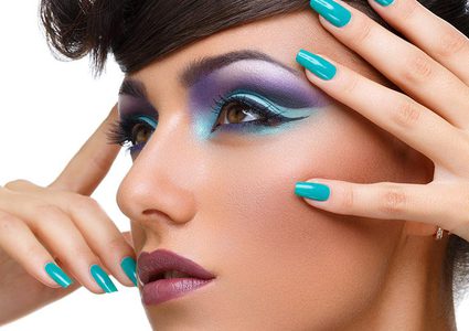 خطوات جديدة لـ مزج ظلال العيون