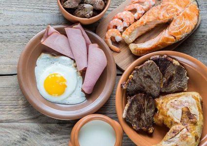 كيف تقيس احتياجات جسمك للبروتين وما مضاعفات نقصانه؟