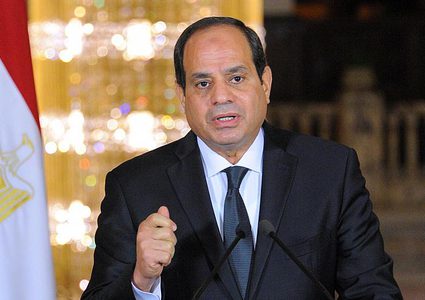 السيسي يمنع سفر الوزراء والمسؤولين للخارج إلا بإذن رئاسي