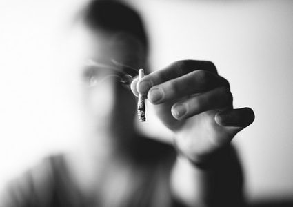 دراسة: تدخين الحشيش مرة واحدة يُغير دماغ المراهق