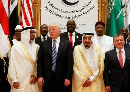 واشنطن تؤكد على ضرورة وحدة الخليج لنجاح "الناتو العربي"