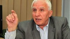 الأحمد يطلع الرئيس اللبناني على الأوضاع في الأرض الفلسطينية