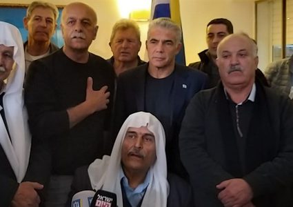 لبيد يعد الطائفة الدرزية بتعديل قانون "القومية"