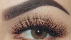 فى 10 دقائق.. تخلصي من فراغات الحواجب وكثفي رموشك