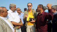 الحوثيون يطلقون النار على المراقبين الدوليين بالحُديدة