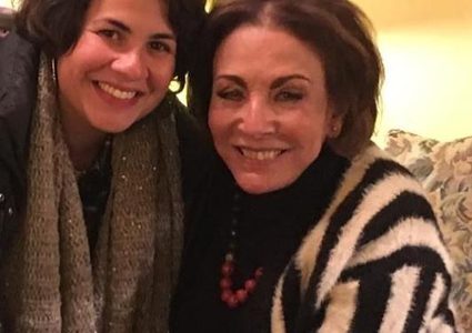 في الـ83 من عمرها لبنى عبد العزيز تتحدّى الزمن