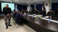 الحمد الله يتفقد غرفة عمليات الدفاع المدني برام الله