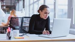 لتقليل خطر الوفاة المبكرة.. ابتعد عن الجلوس لمدة 30 دقيقة