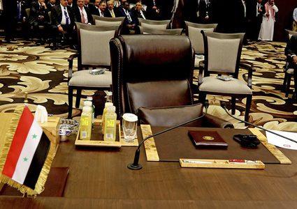 العراق يكشف رسميا عن اتصالات لإعادة سوريا إلى مقعدها العربي